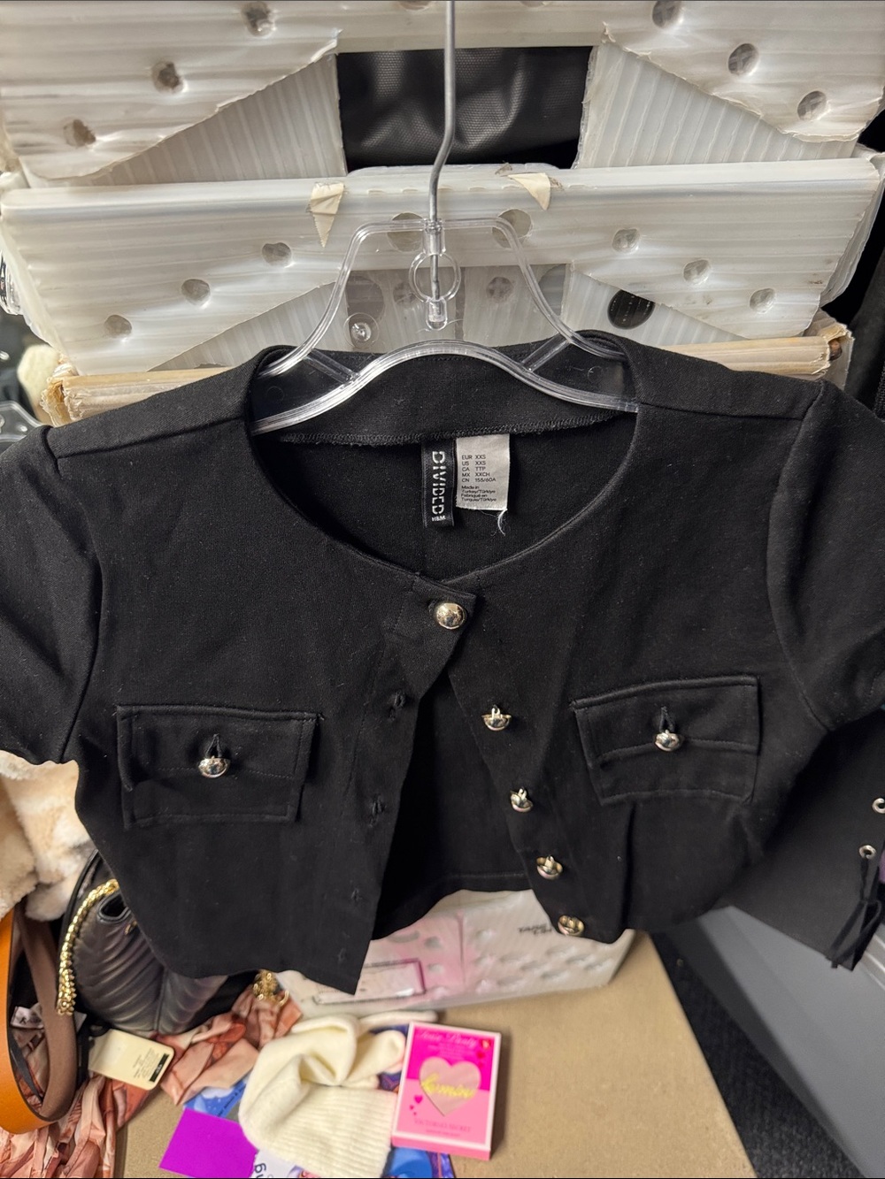 Divided short sleeve button down top xxs // 092569